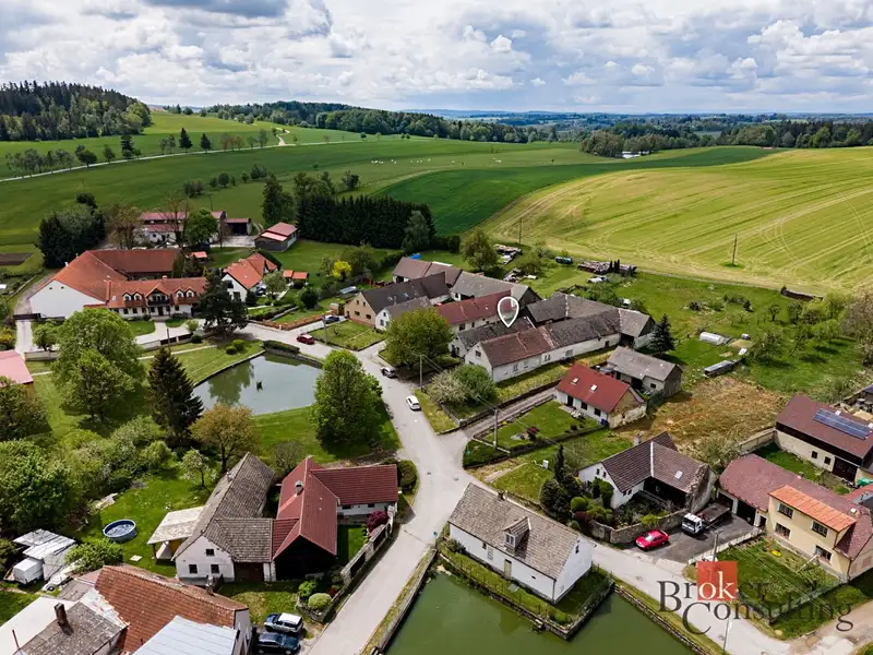 Prodej zemědělské usedlosti 400 m², pozemek 2821 m², Zahrádky – náhled fotky 2