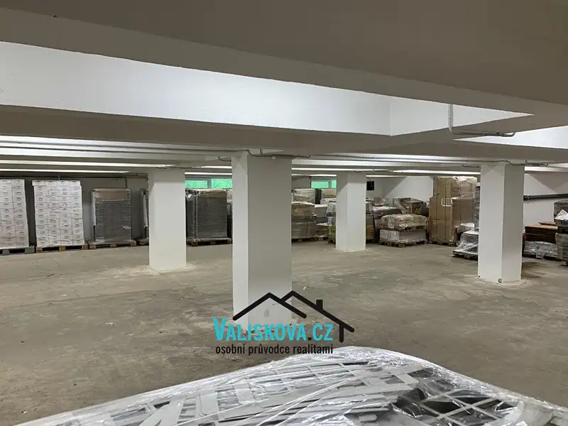 Pronájem skladového prostoru 340 m², Kroměříž – náhled fotky 3