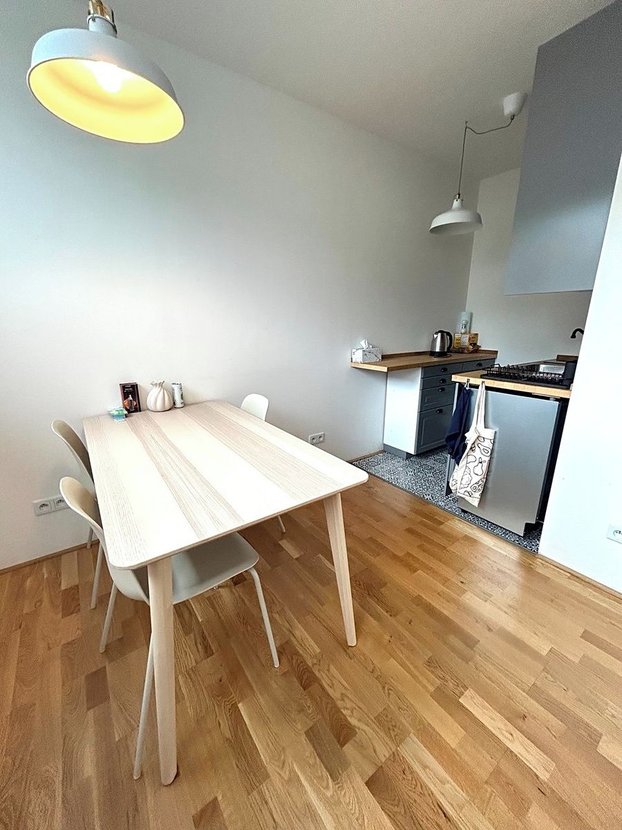 Pronájem bytu 2+kk 37 m² – fotografie 2