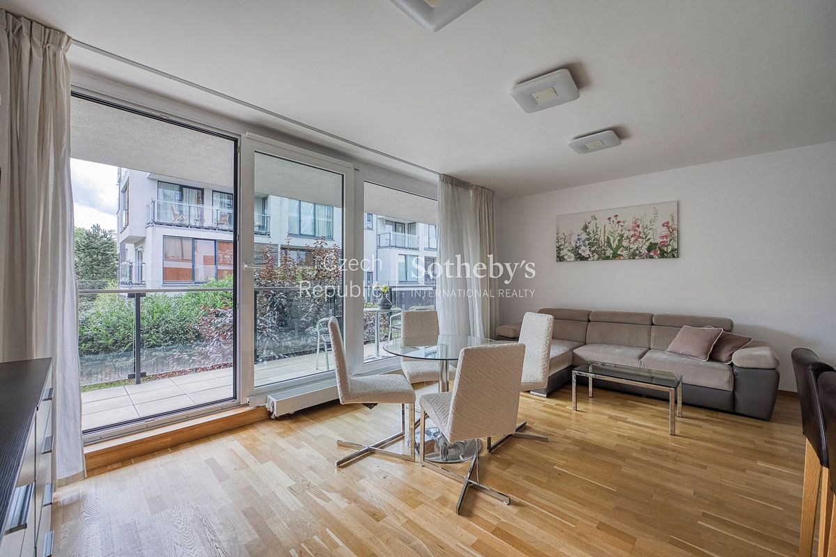 Pronájem bytu 3+kk 90 m²