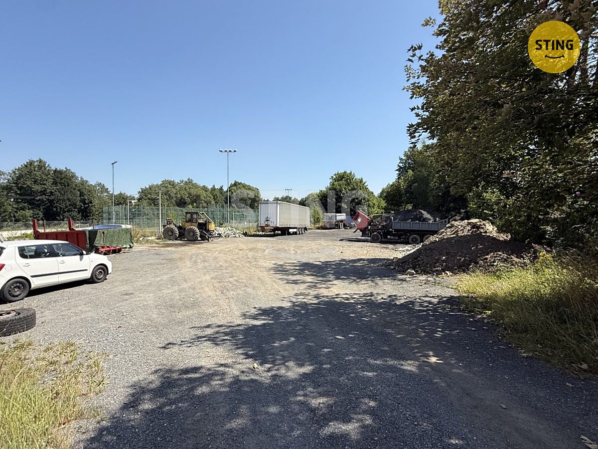 Prodej komerčního pozemku 2272 m² – fotografie 2