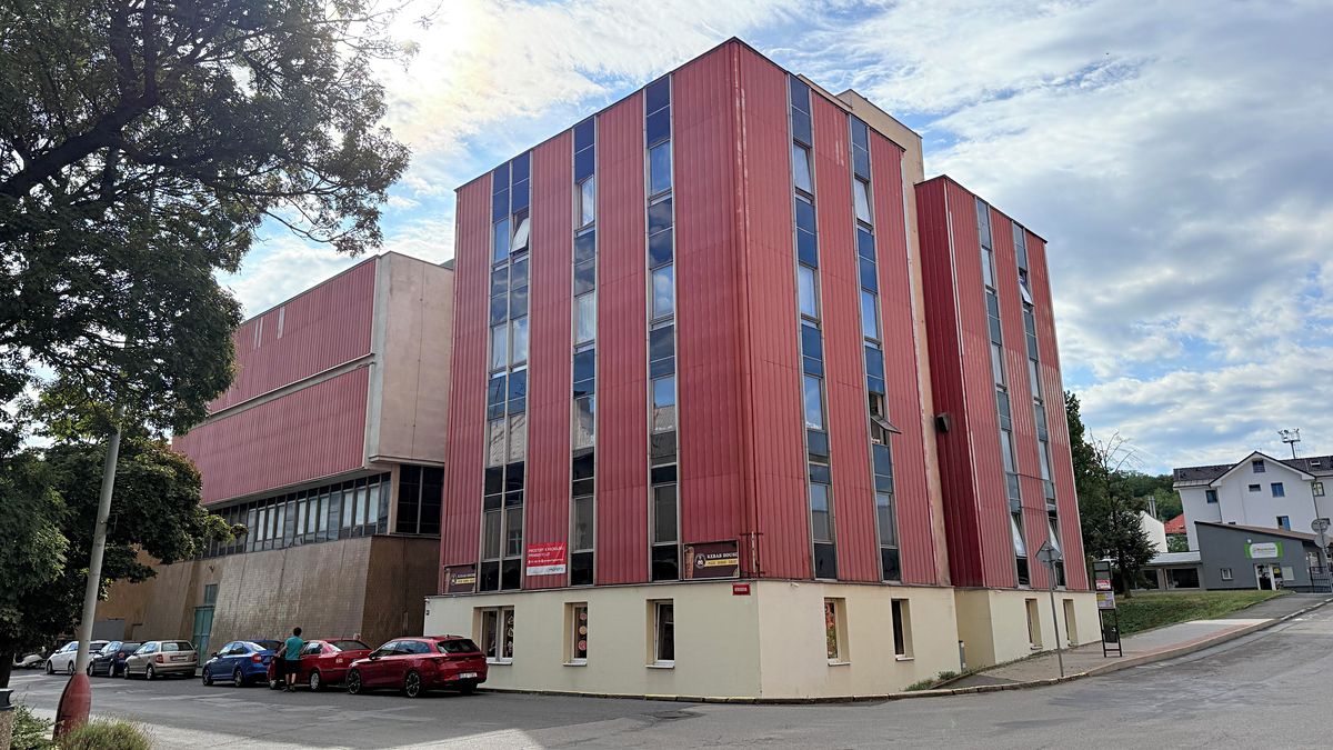 Pronájem skladového prostoru 57 m²