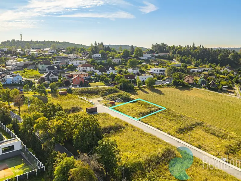 Prodej stavebního pozemku 855 m², Hůry – náhled fotky 2