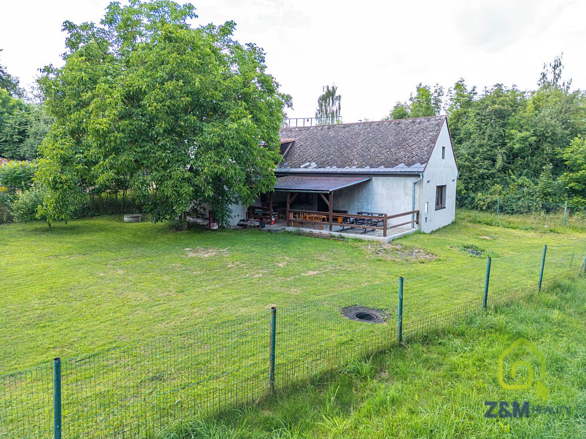 Prodej rodinného domu 140 m², pozemek 108 m² – fotografie 3