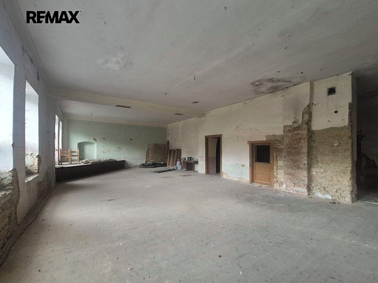 Комерційне приміщення на продаж, 372 м² (27 з 39)