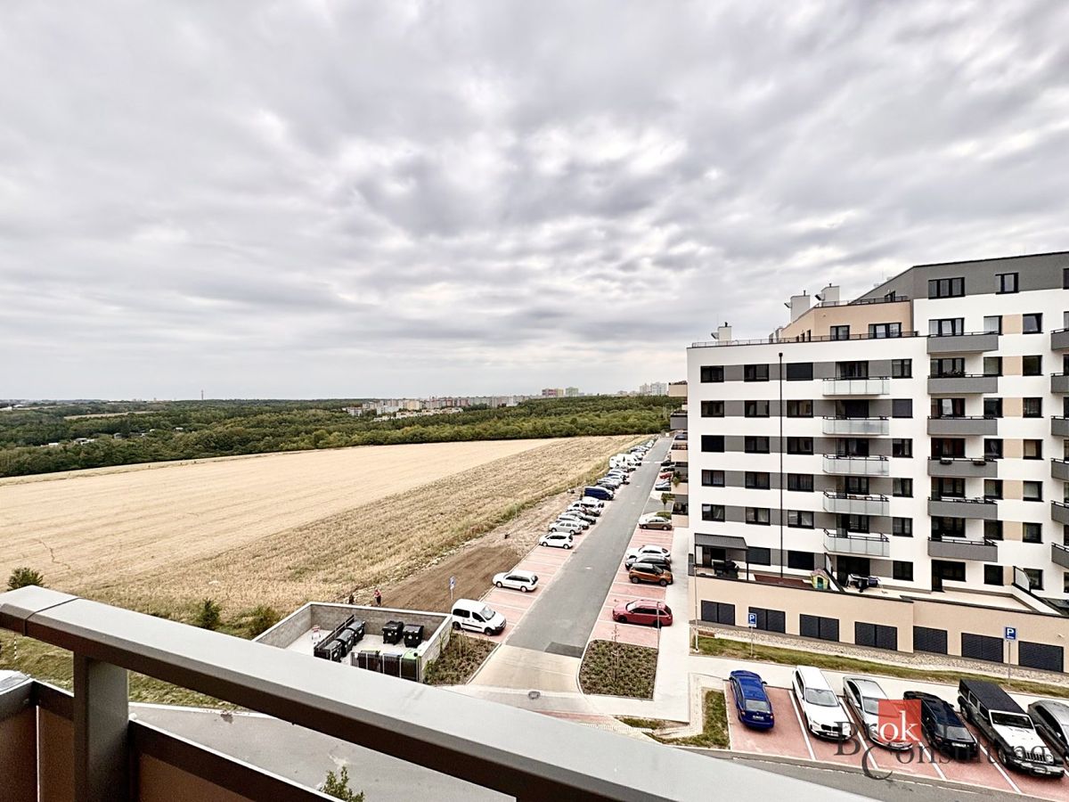 Pronájem bytu 2+kk 48 m² – fotografie 4