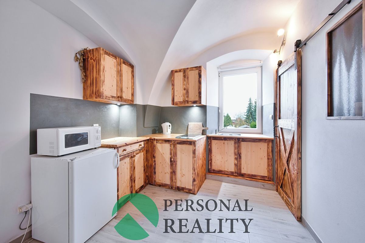 Prodej rodinného domu 250 m², pozemek 188 m² – fotografie 3