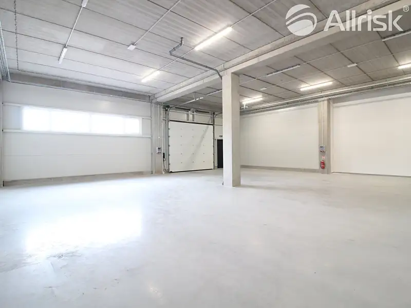 Pronájem skladového prostoru 570 m², Brno – náhled fotky 3