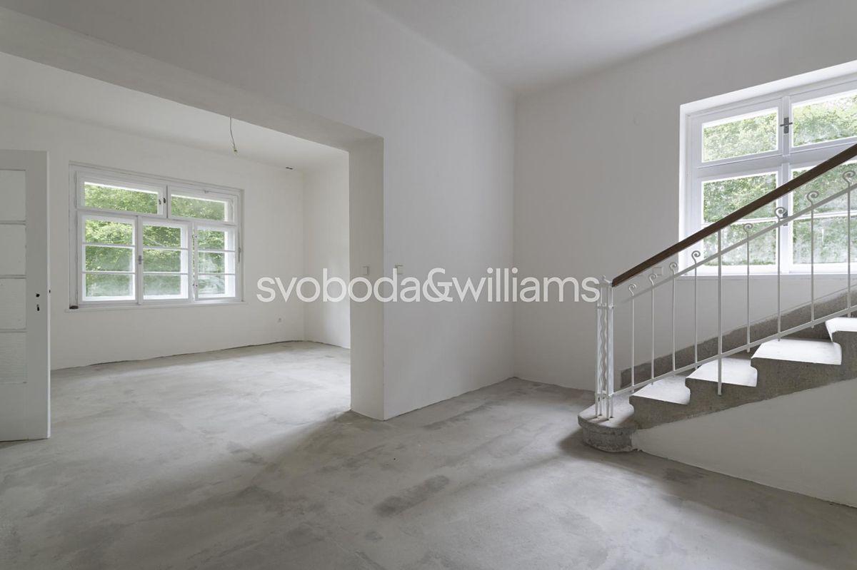 Prodej rodinného domu 379 m², pozemek 2856 m² – fotografie 4