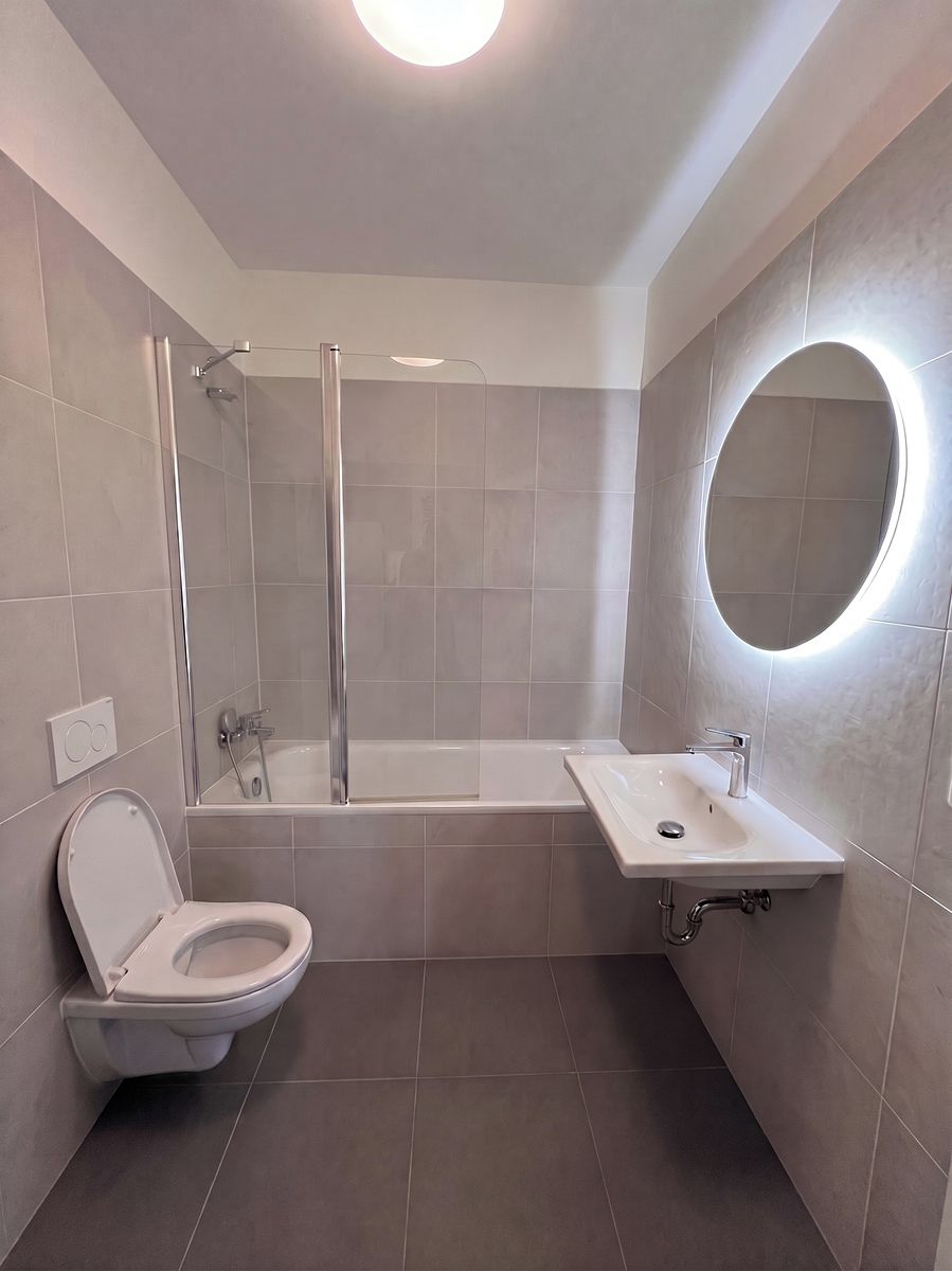 Pronájem bytu 2+kk 56 m² – fotografie 4