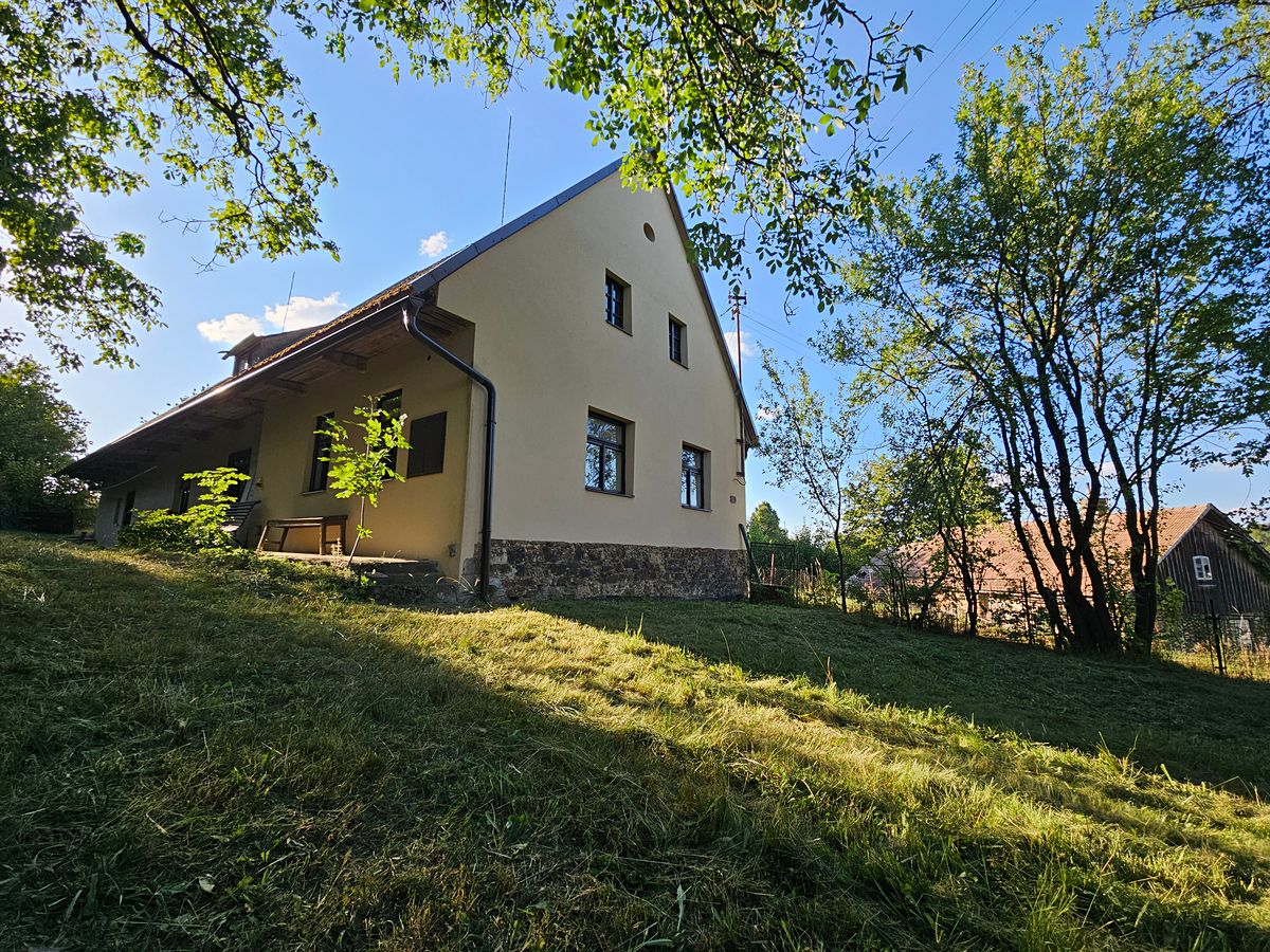 Prodej chalupy 173 m², pozemek 913 m² – fotografie 2