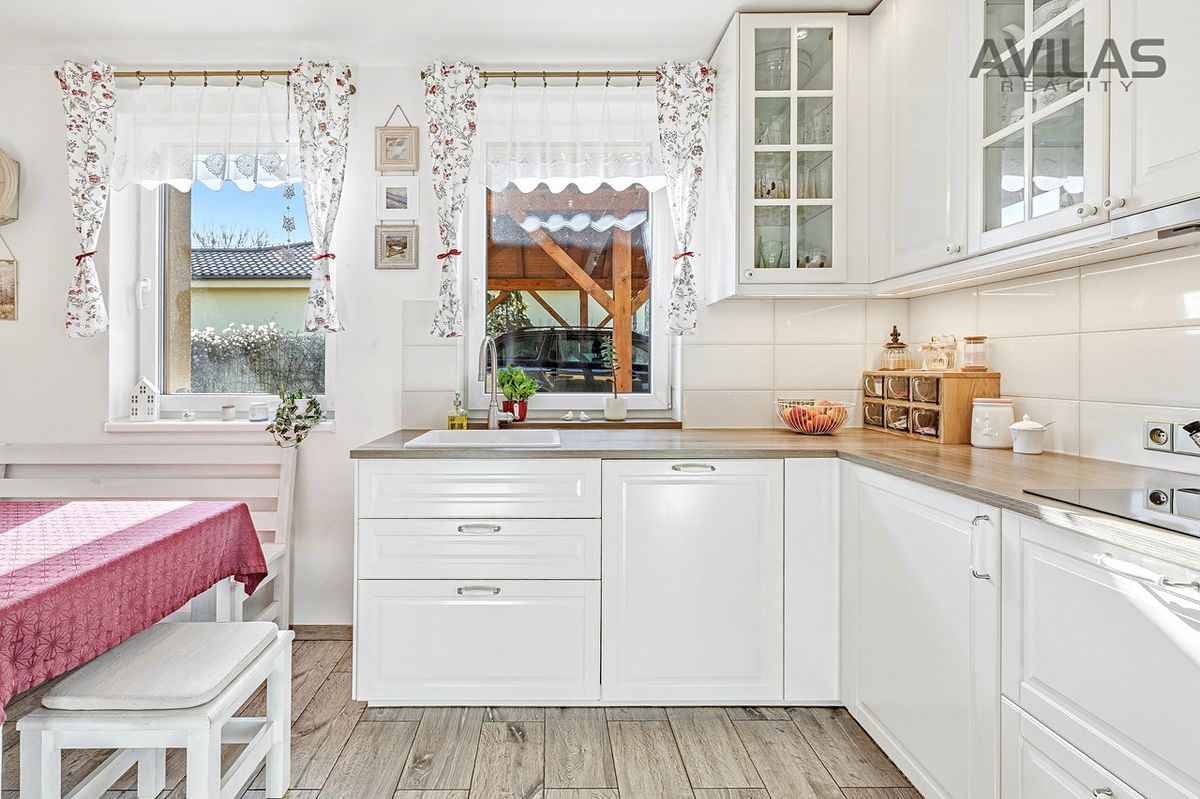 Prodej rodinného domu 125 m², pozemek 1211 m² – fotografie 5