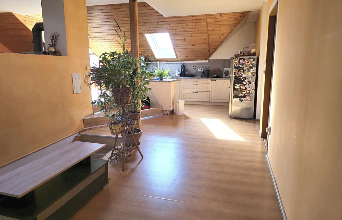 Prodej rodinného domu 235 m², pozemek 359 m² – fotografie 5
