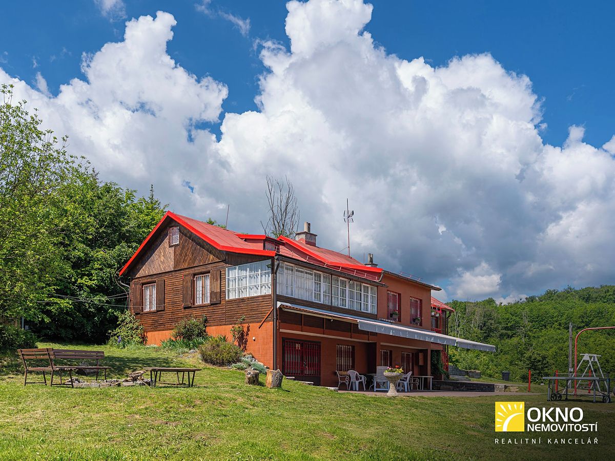 Prodej chaty 300 m², pozemek 300 m²