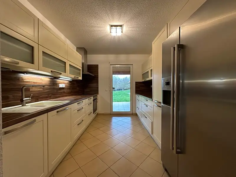 Pronájem rodinného domu 130 m², pozemek 1400 m², Čisovice – náhled fotky 2