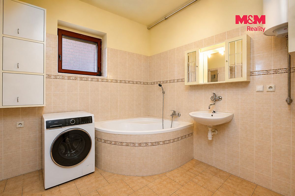 Prodej rodinného domu 98 m², pozemek 1561 m² – fotografie 3