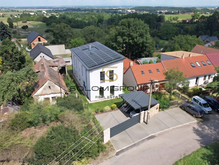 Prodej domu, 250 m² (1 z 14)