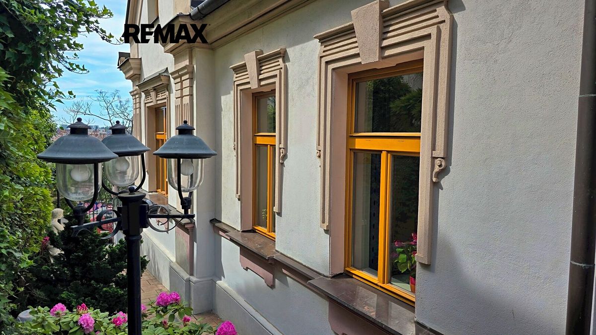 Prodej vily 223 m², pozemek 433 m²