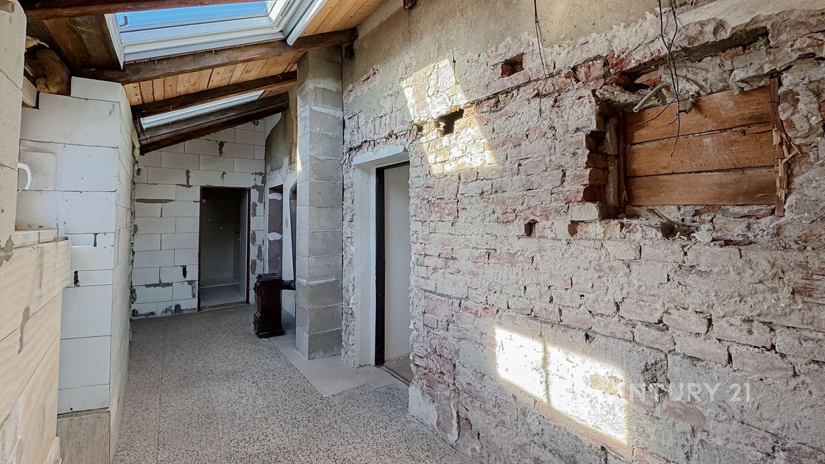 Prodej rodinného domu 204 m², pozemek 310 m² – fotografie 4
