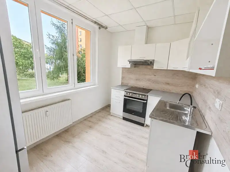 Prodej bytu 3+1 79 m², Chomutov – náhled fotky 3