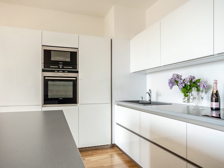 Pronájem bytu 4+kk, 96 m² (1 z 24)