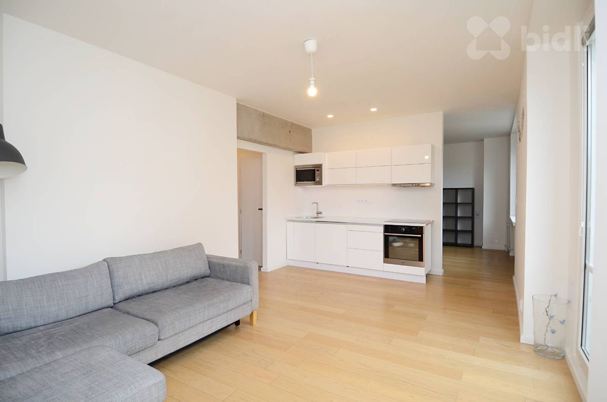 Pronájem bytu 2+kk 57 m² – fotografie 4