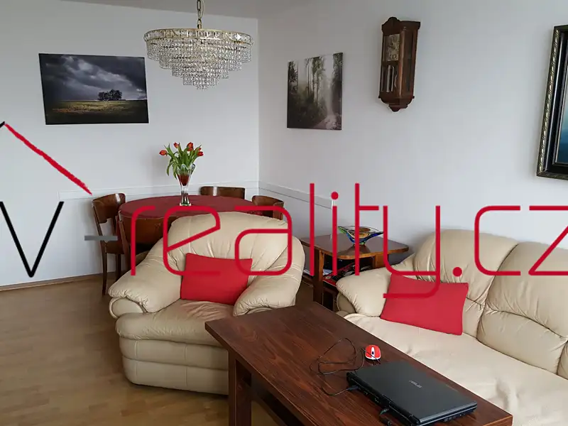 Pronájem bytu 3+1 82 m², Karlovy Vary – náhled fotky 2