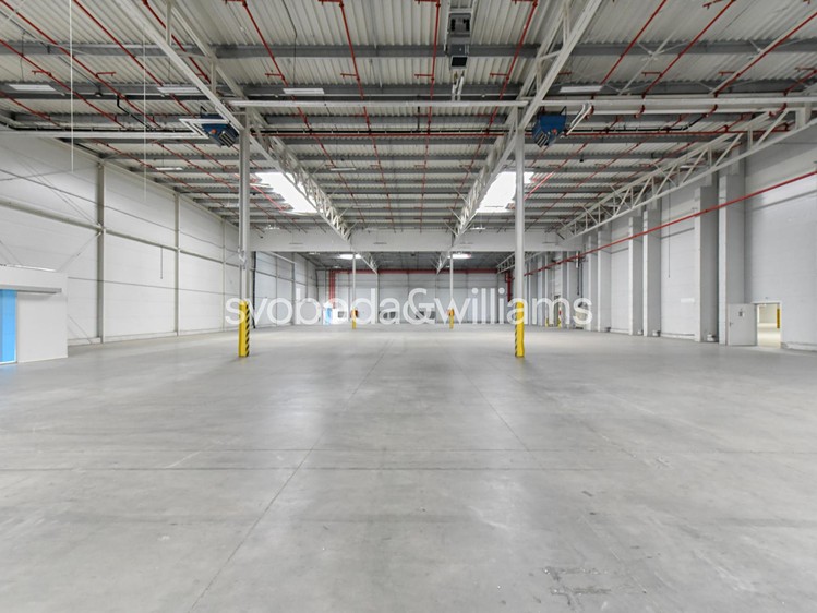 Pronájem komerčního prostoru, 5 000 m² (5 z 14)