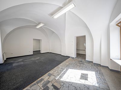 Pronájem obchodního prostoru 44 m²