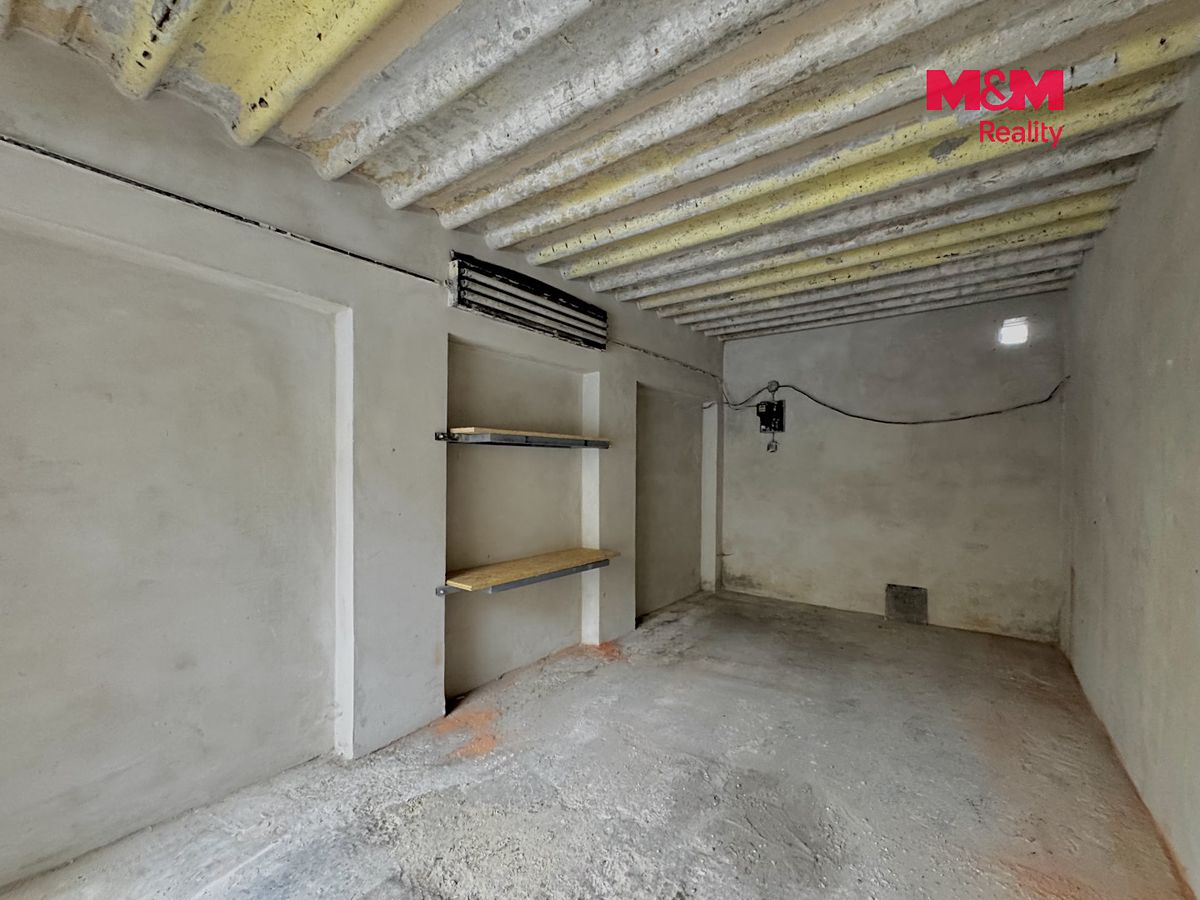Pronájem garáže 15 m² – fotografie 3