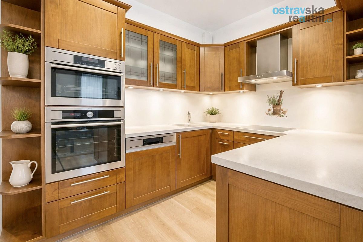 Pronájem bytu 3+kk 89 m² – fotografie 2