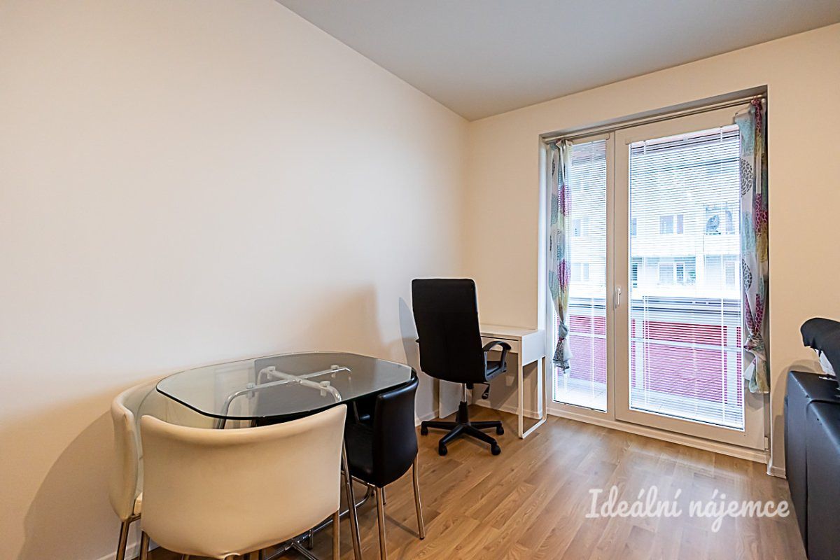 Pronájem bytu 2+kk 47 m² – fotografie 5