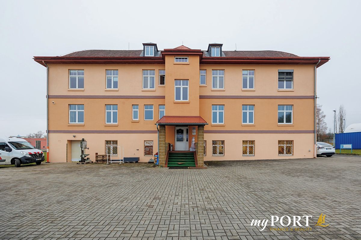 Prodej skladového prostoru 1088 m² – fotografie 2