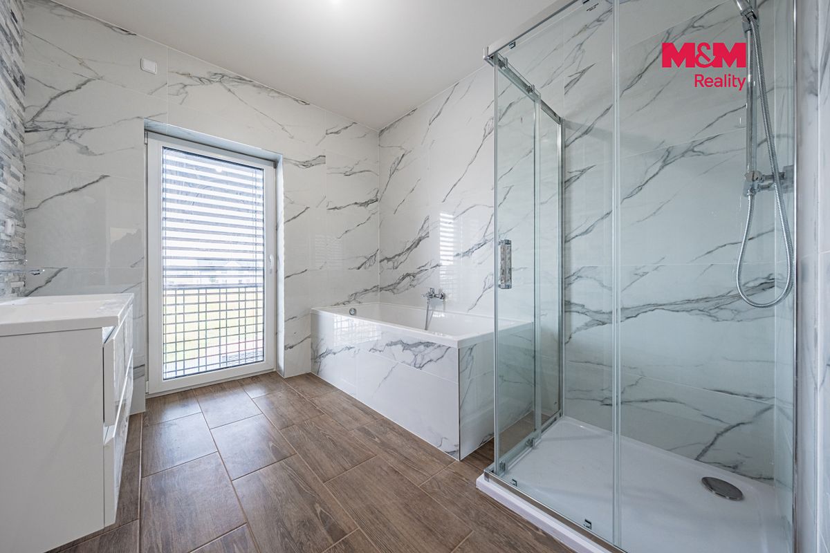 Prodej rodinného domu 130 m², pozemek 666 m² – fotografie 3