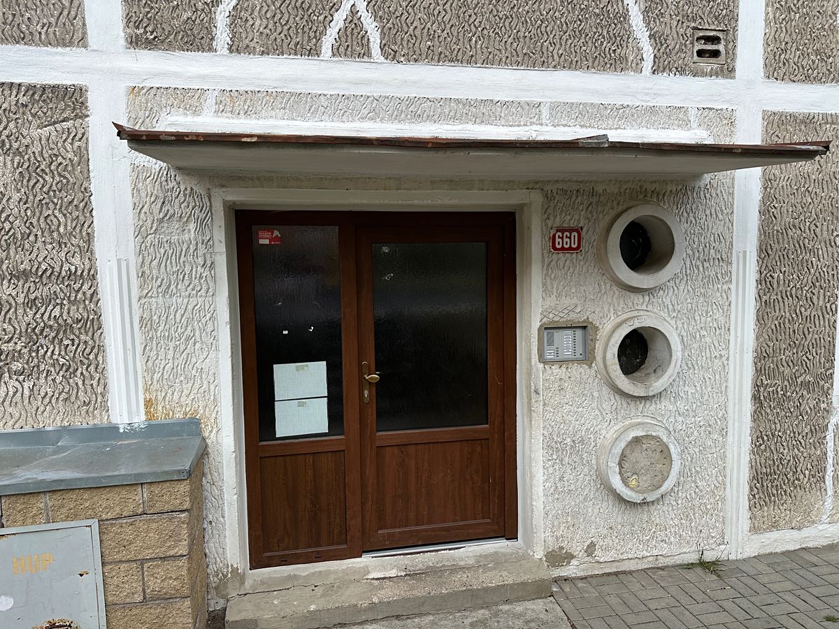 Pronájem bytu 3+1 55 m² – fotografie 2