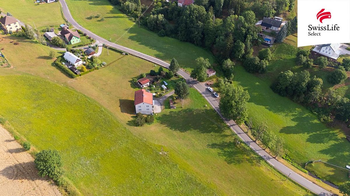 Prodej stavebního pozemku 1064 m²