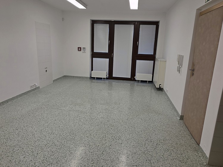 Комерційне приміщення в оренду, 50 м² (2 з 5)