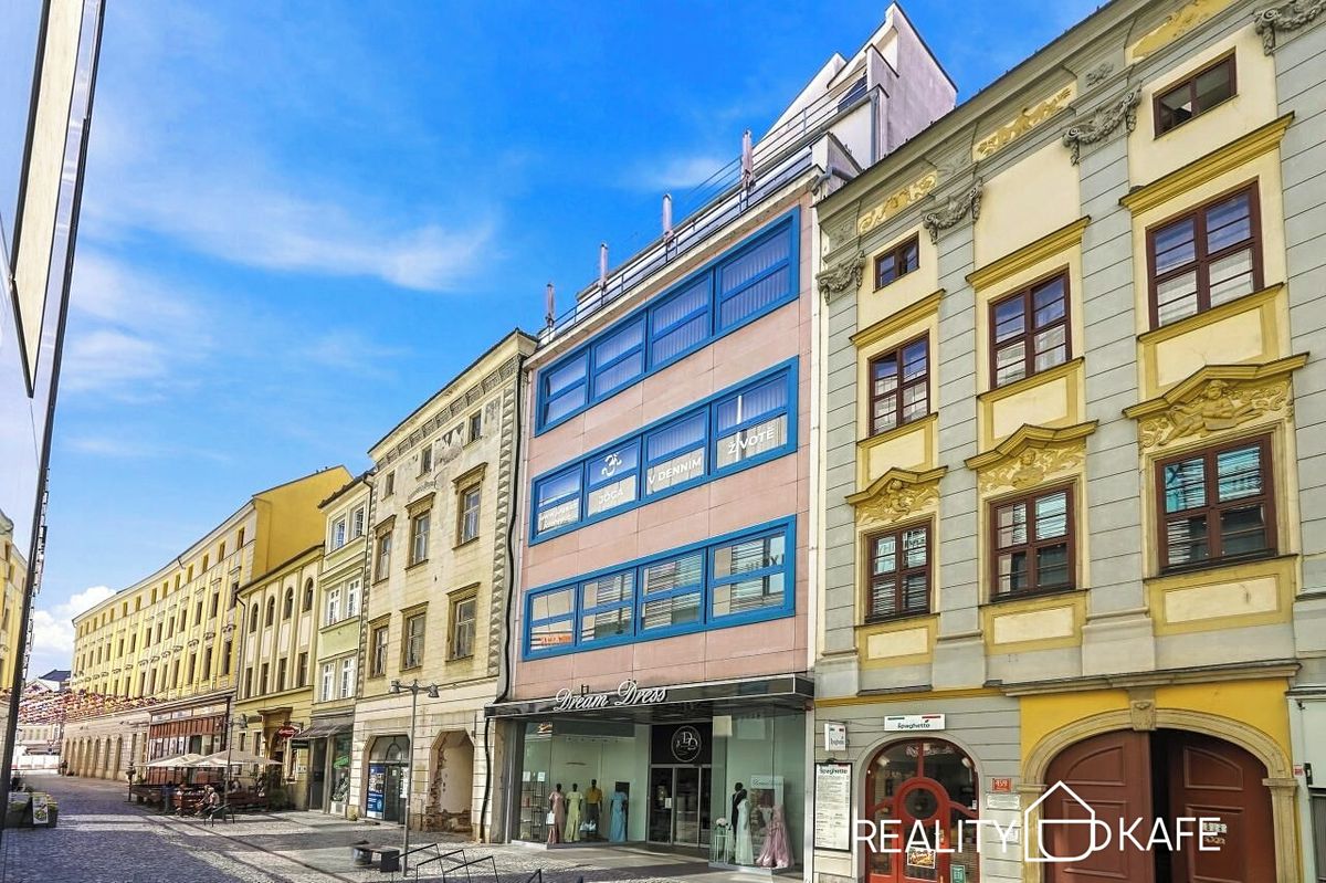 Prodej obchodního prostoru 1219 m²