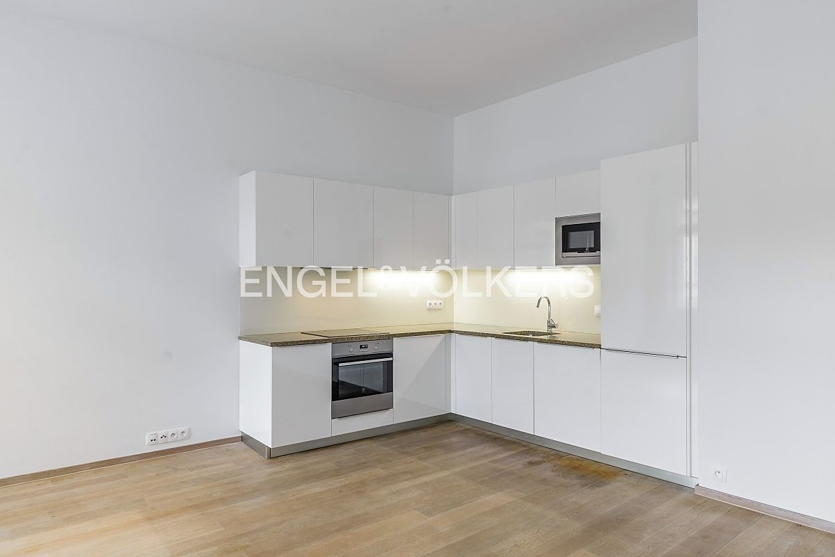 Pronájem bytu 3+kk 102 m² – fotografie 2