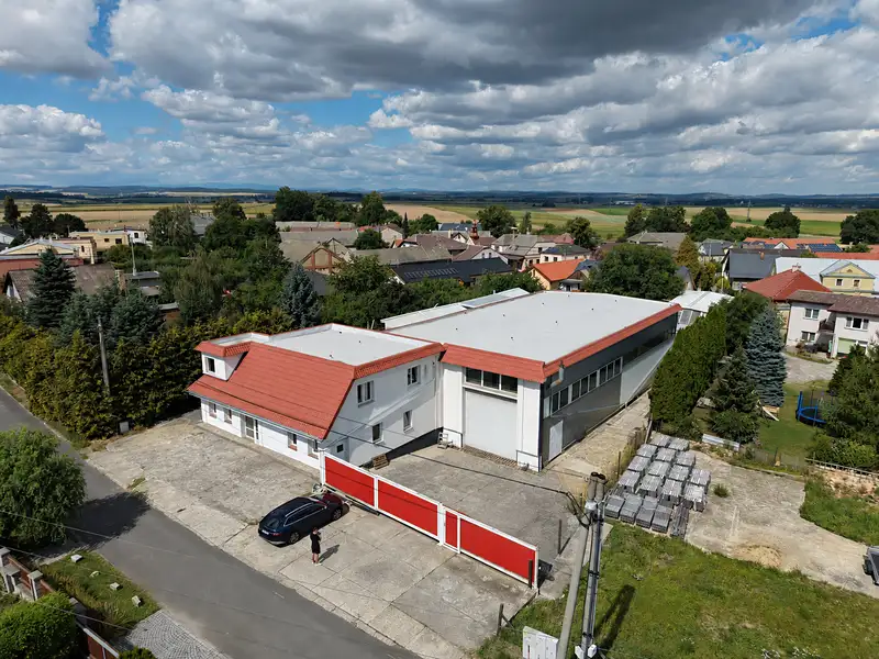Prodej skladového prostoru 996 m², Opava – náhled fotky 1
