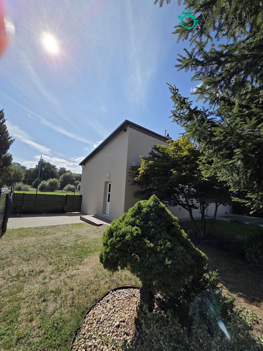 Prodej rodinného domu 100 m², pozemek 376 m² – fotografie 3