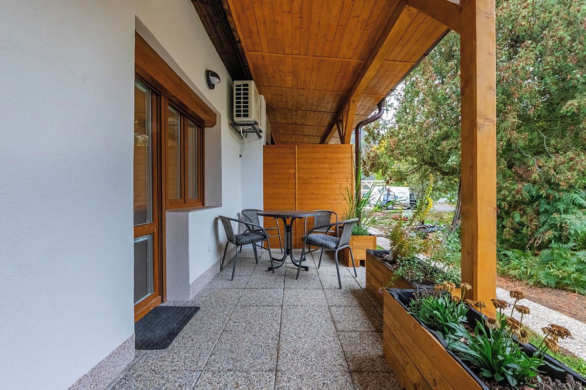Pronájem bytu 2+kk 30 m² – fotografie 4
