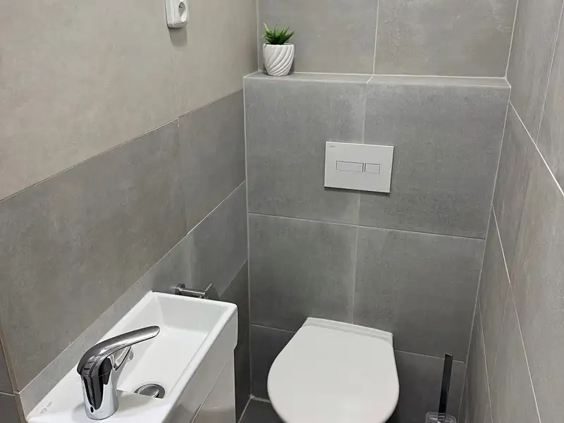 Pronájem bytu 1+kk 40 m², Praha – náhled fotky 2