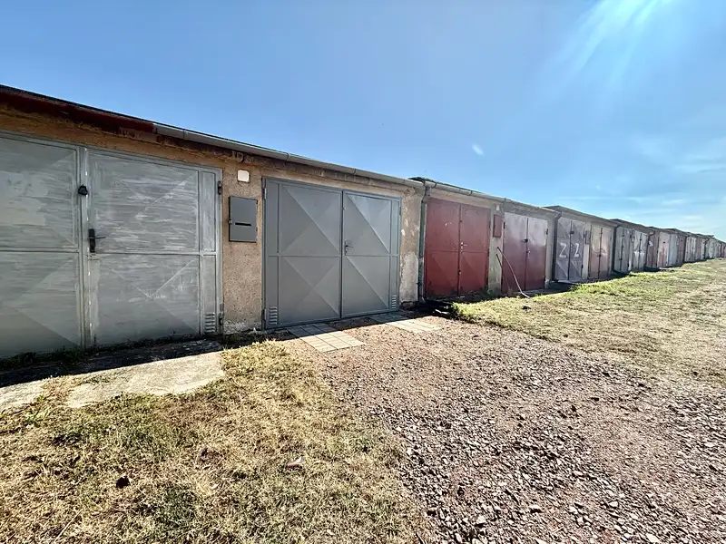Prodej garáže 19 m², Tišnov – náhled fotky 1