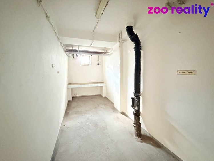 Pronájem komerčního prostoru, 8 m² (5 z 10)