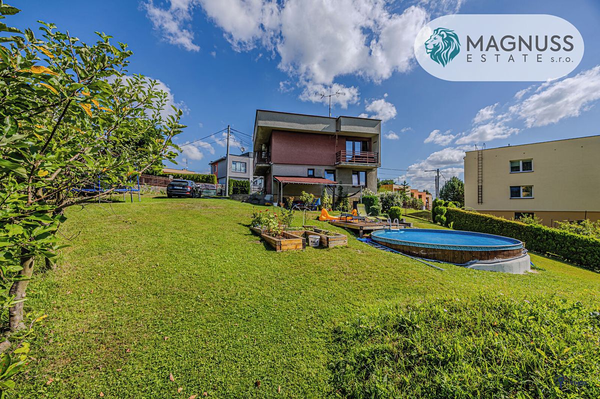 Prodej rodinného domu 140 m², pozemek 788 m² – fotografie 3