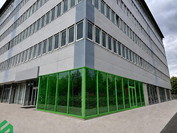 Gewerbefläche zur Miete, 120 m² (1 von 7)