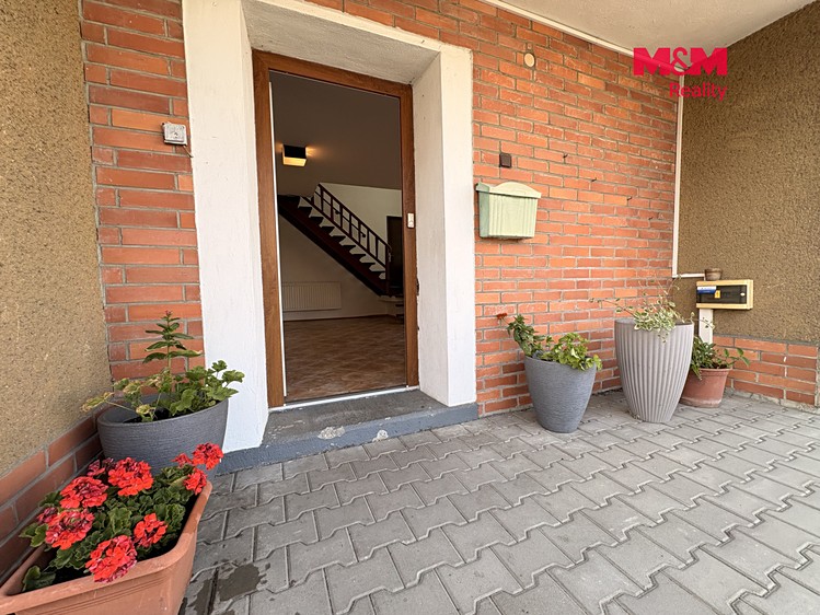 Будинок на продаж, 160 м² (2 з 16)
