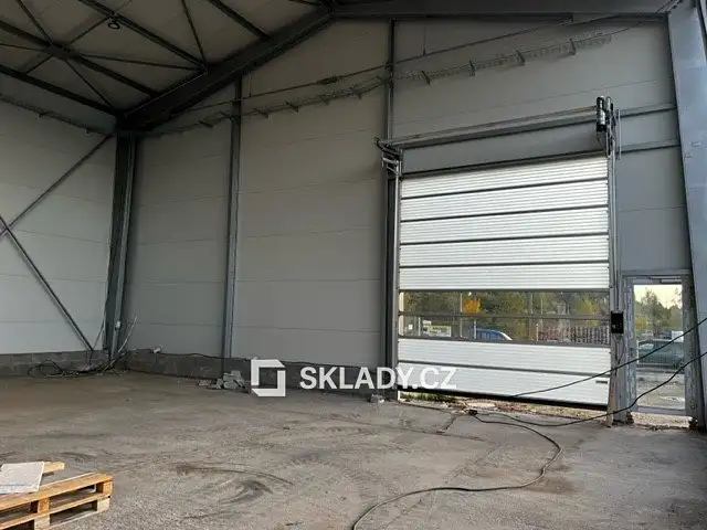 Pronájem skladového prostoru 1100 m², Jihlava – náhled fotky 2