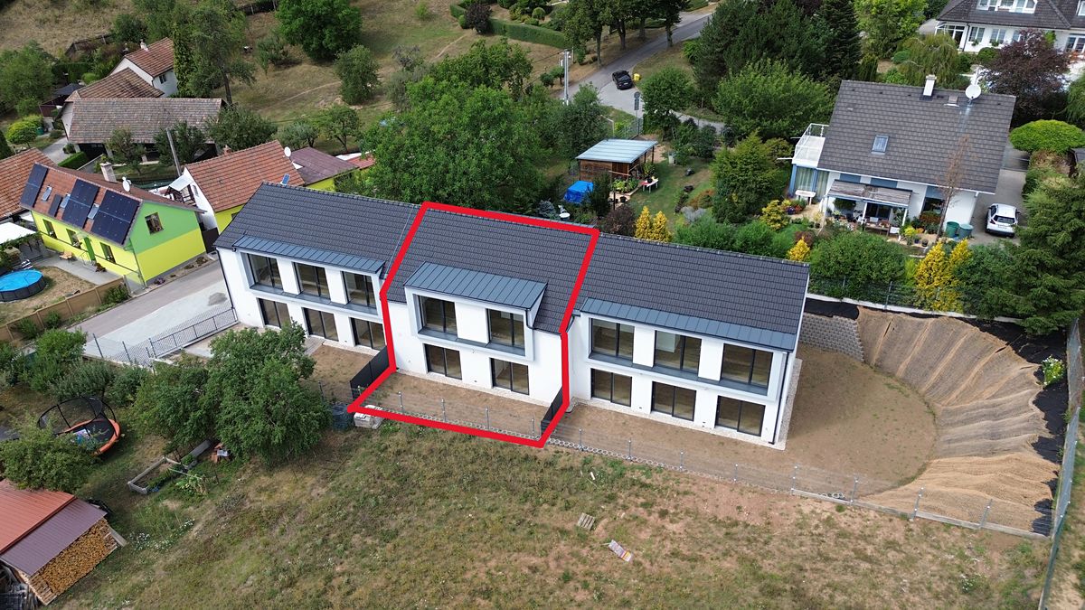 Prodej rodinného domu 146 m², pozemek 180 m² – fotografie 3
